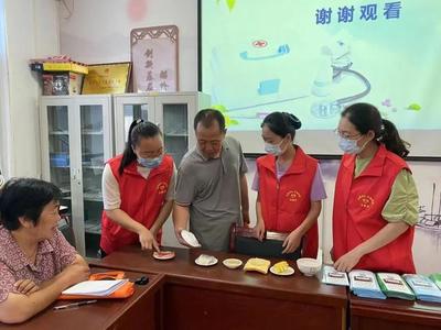 進社區送健康 服務群眾零距離--新絳縣人民醫院黨支部走進順城街社區開展系列專項活動